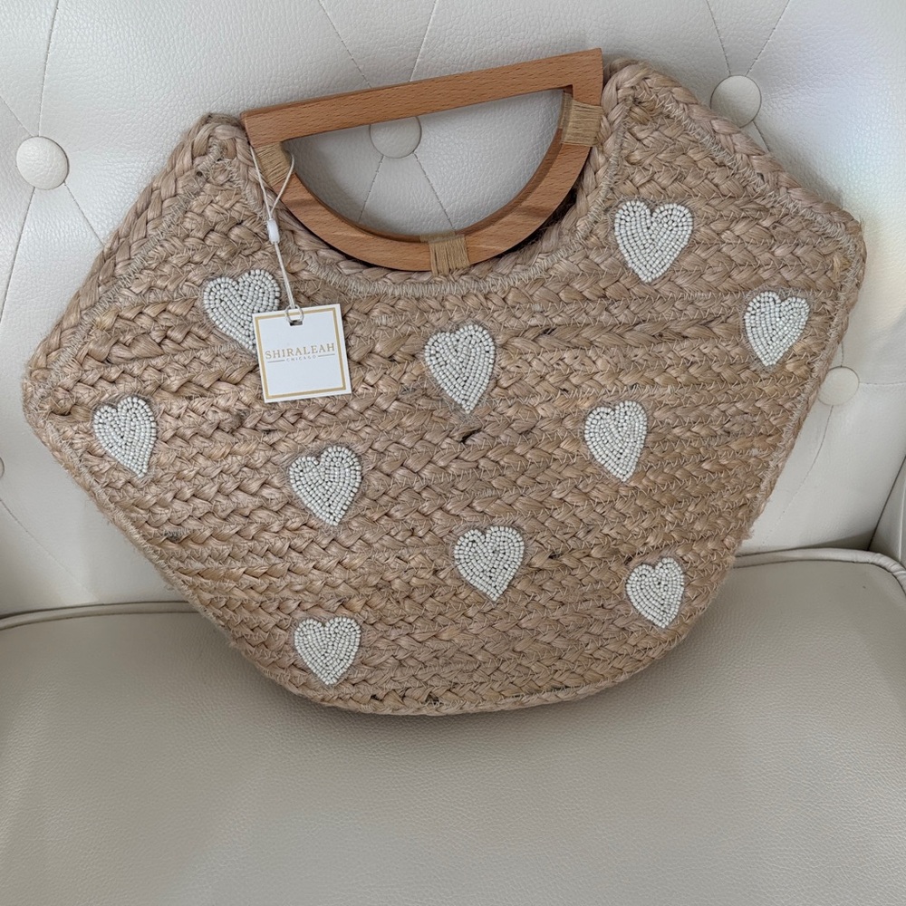 Woven Beaded Heart Tote Bag with Wooden Handles, New With Tags, Enjoy beach 🏖️ - Picture 6 of 10